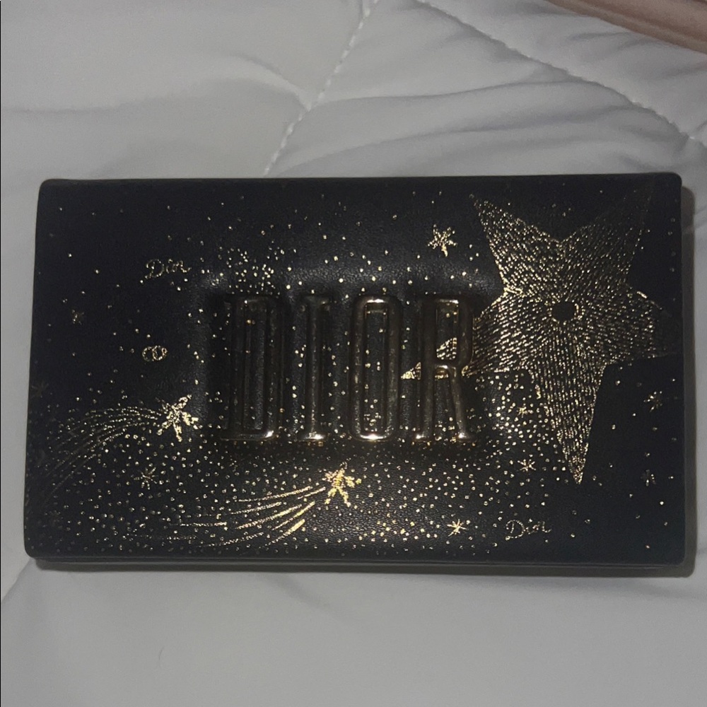 Dior holiday eyeshadow and lipstick palate